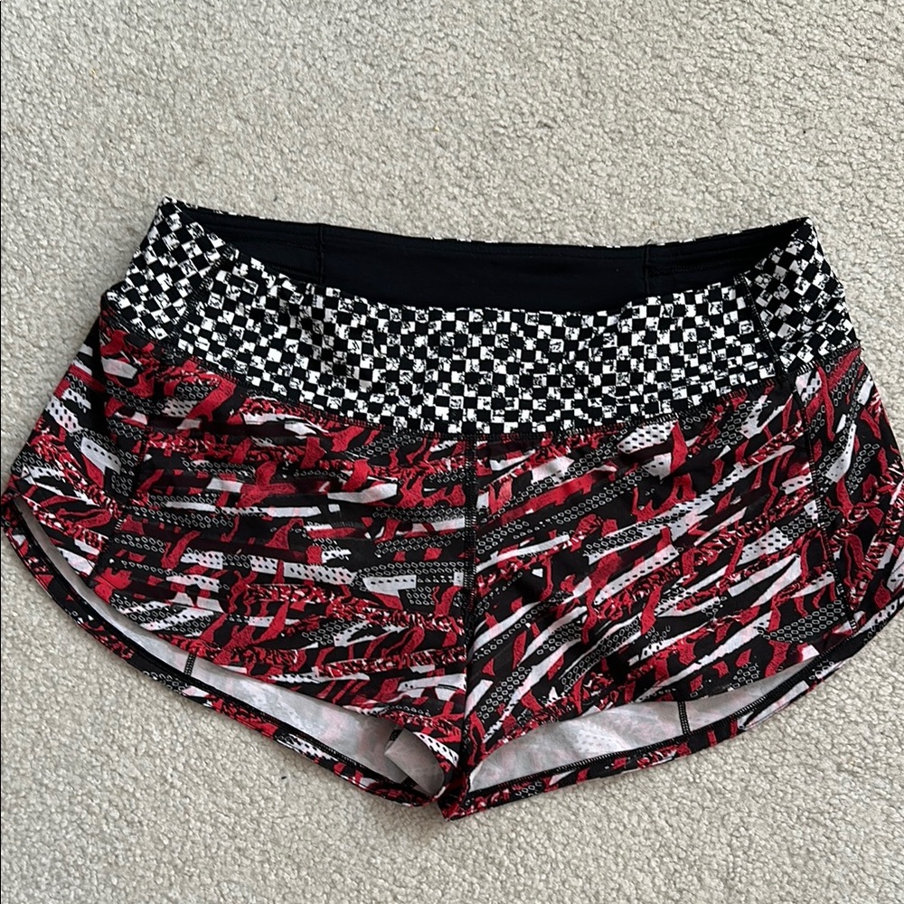 VERY RARE Lululemon Seawheeze 2018 sz 6 SpeedUp shorts